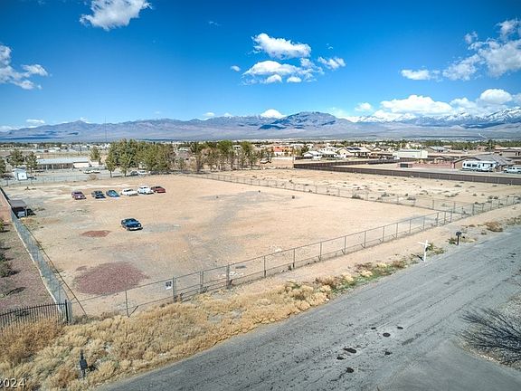 3rd image of 1280 Gray Fox Way