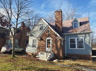 2004 E 221st St, Euclid, OH 44117