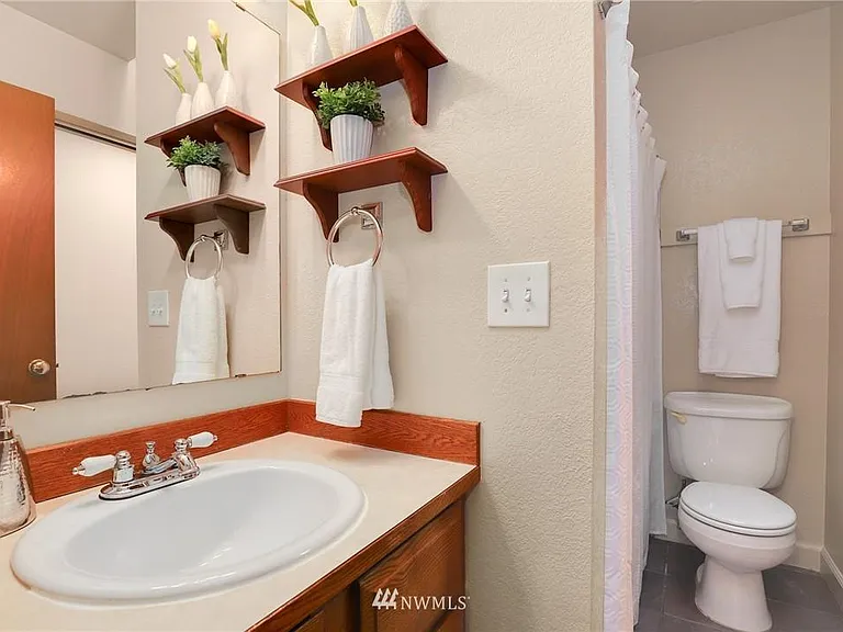 850 NE 123rd St #B — Photo 11