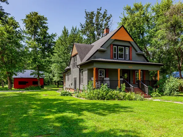 605 Cottage St, Adel, IA 50003
