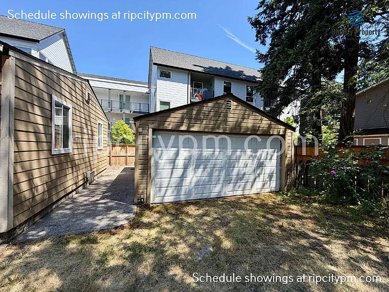 17500 E Burnside St — Photo 22