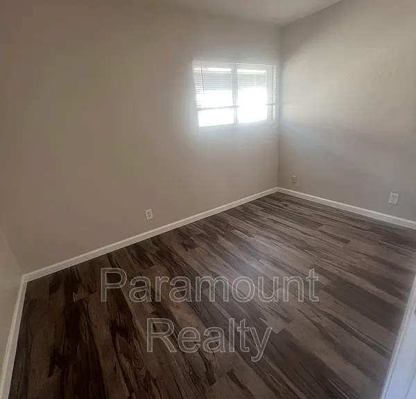 25648 Spring Dr #D — Photo 8