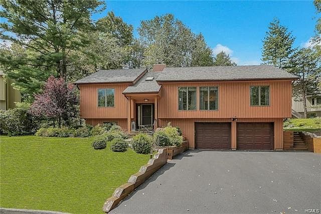 1st image of 234 Briarwood Dr