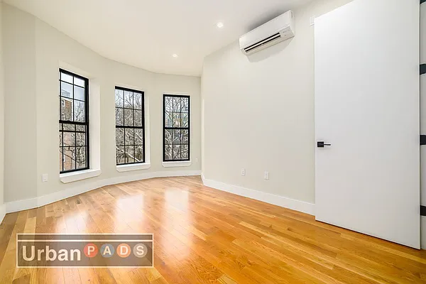 Rented by Urban Pads | media 9