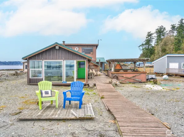 15 U Snoqualmie Ave., Hat Island, WA 98206