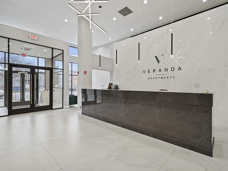Veranda Apartments — Photo 19