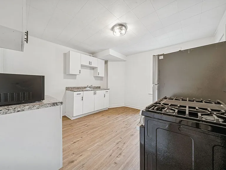 3226 Richardson Ave — Photo 6