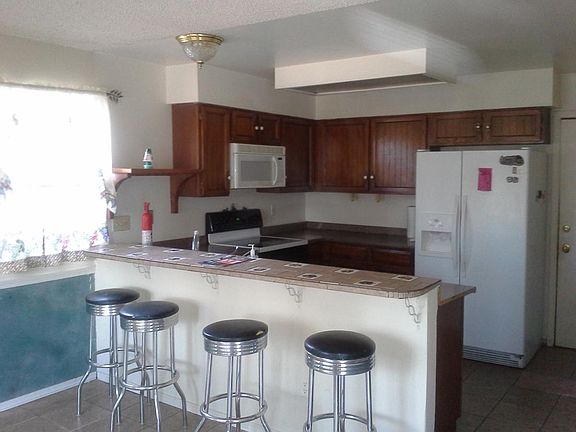 2nd image of 6021 Unitas Ln NW