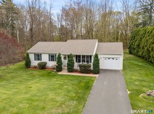 8 Crystal Ball Court, Ellington, CT 06029
