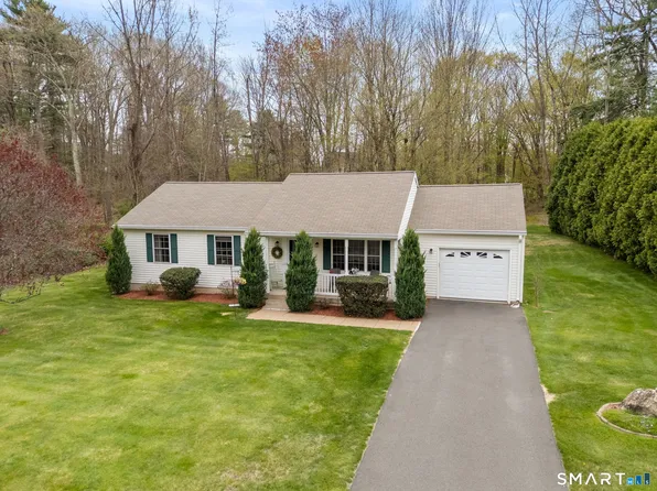 8 Crystal Ball Court, Ellington, CT 06029