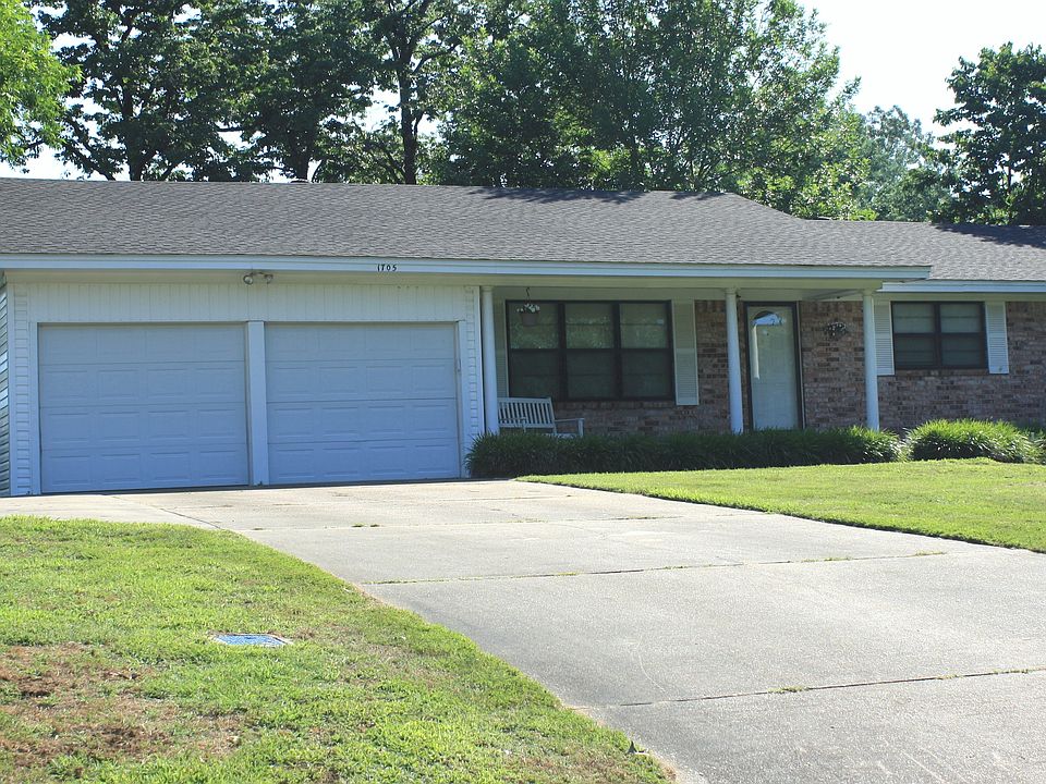 1st image of 1705 W 17th Cir
