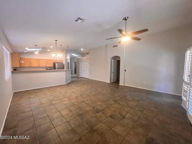 2875 W Simplicity Dr — Photo 2