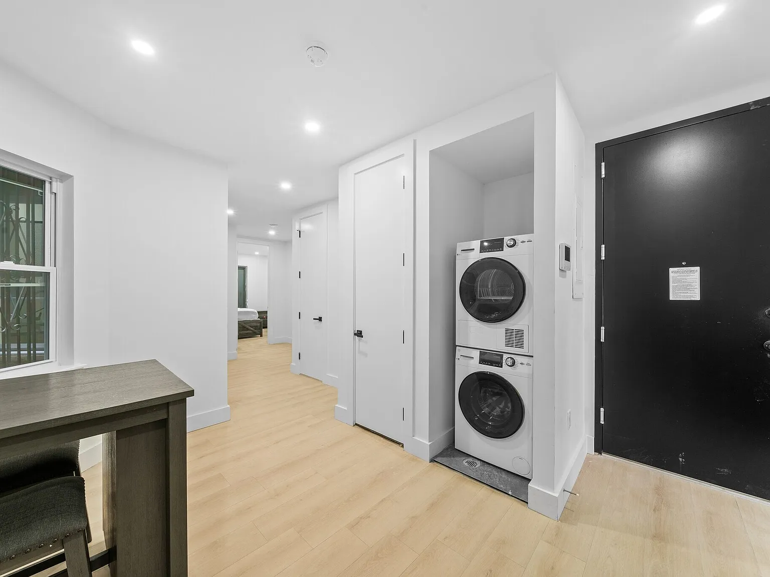 1 bed, 700 sqft, $1,244 — Photo 4