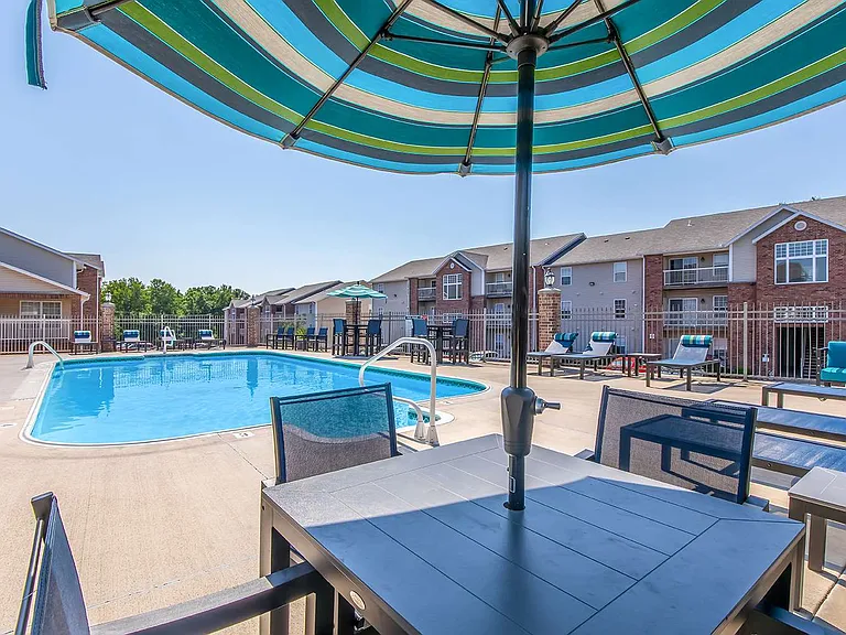 Watermill Park Apartments Pool