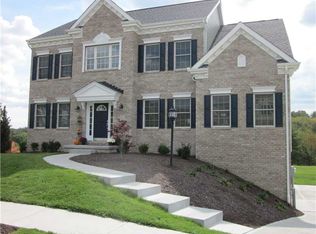 522 Blossom Dr, Canonsburg, PA 15317