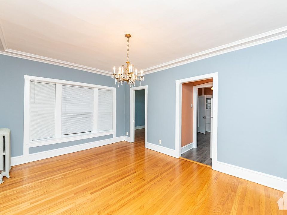 1st image of 1523 W Rosemont Ave #3