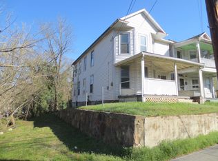 408 Keswick St, Clifton Forge, VA 24422