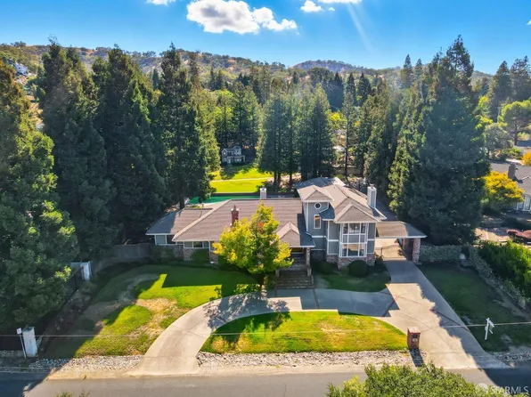 165 Pine Creek Rd, Walnut Creek, CA 94598