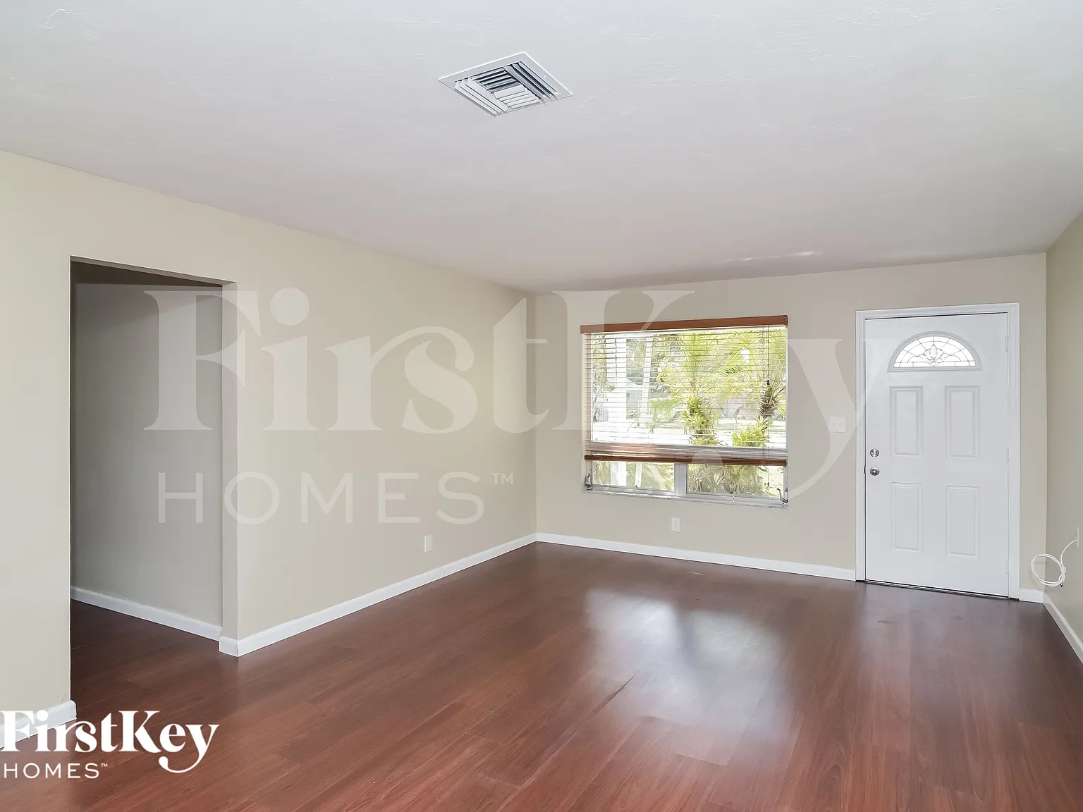 3 bed, 2.0 bath, 1455 sqft, $2,525 — Photo 3