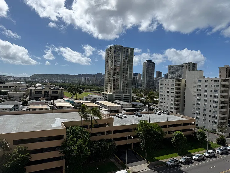 500 University Ave #930 — Photo 11