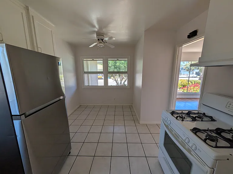 1355 Santa Rita Cir — Photo 7