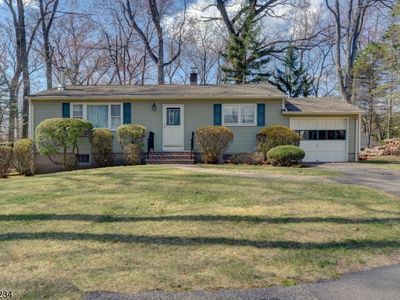 160 Jerome Ave, Paramus, NJ, 07652