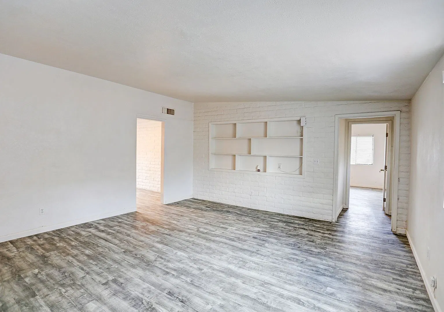 1309 N. Park Ave. — Photo 2