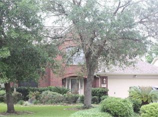 57 Cranberry Ct, Lake Jackson, TX 77566