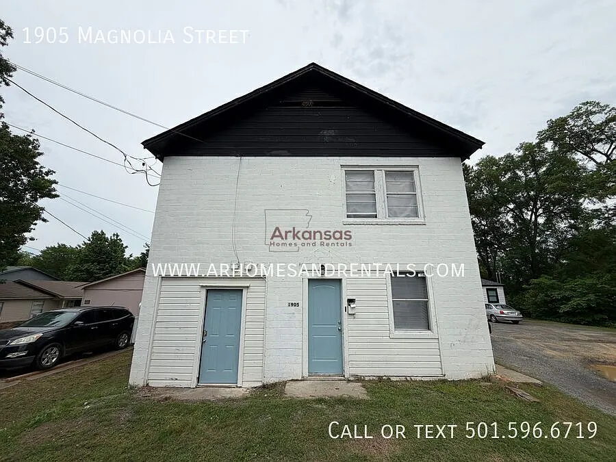 1905 N Magnolia St