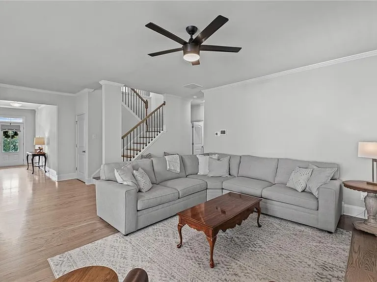 149 Treeline Trl — Photo 8