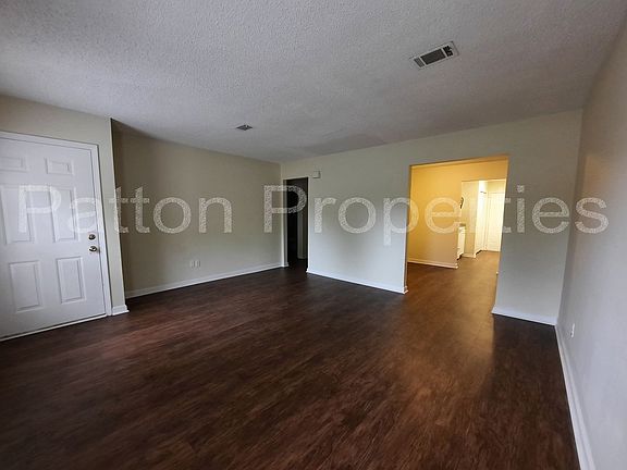 2nd image of 1833-1835 Kathleen Dr #1833