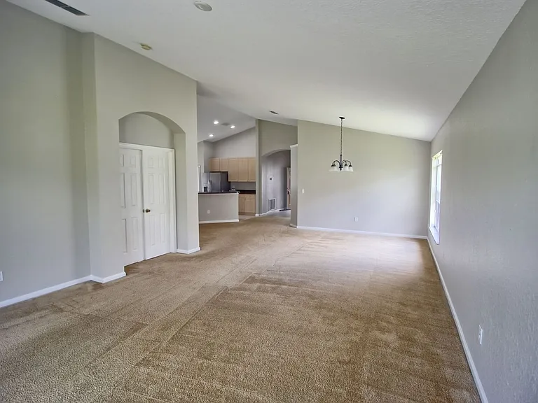 2924 Conner Ln — Photo 5