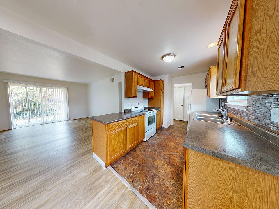 1st image of 3220 C St #10