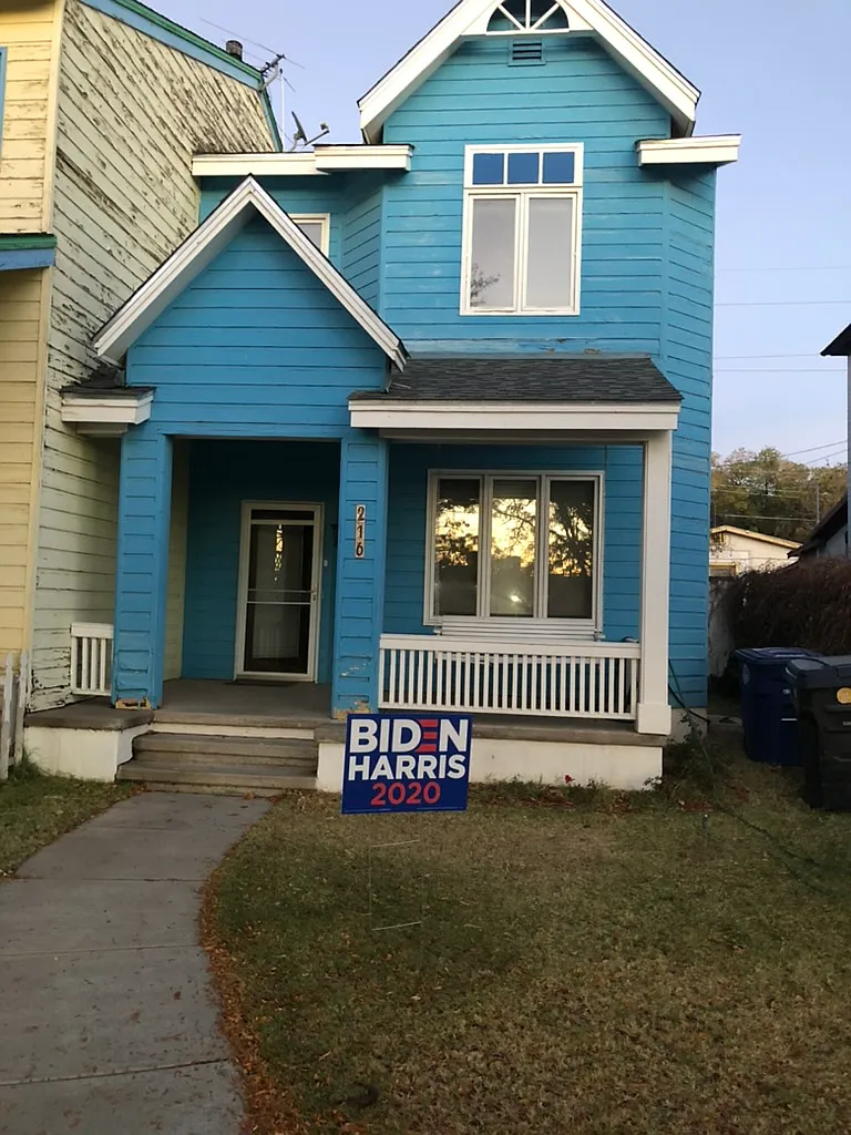 2 bed, 2.5 bath, 1454 sqft, $975 — Photo 2