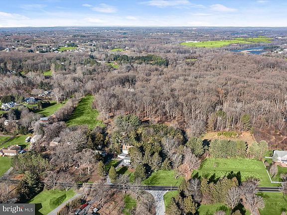 4th image of 12668 Triadelphia Rd