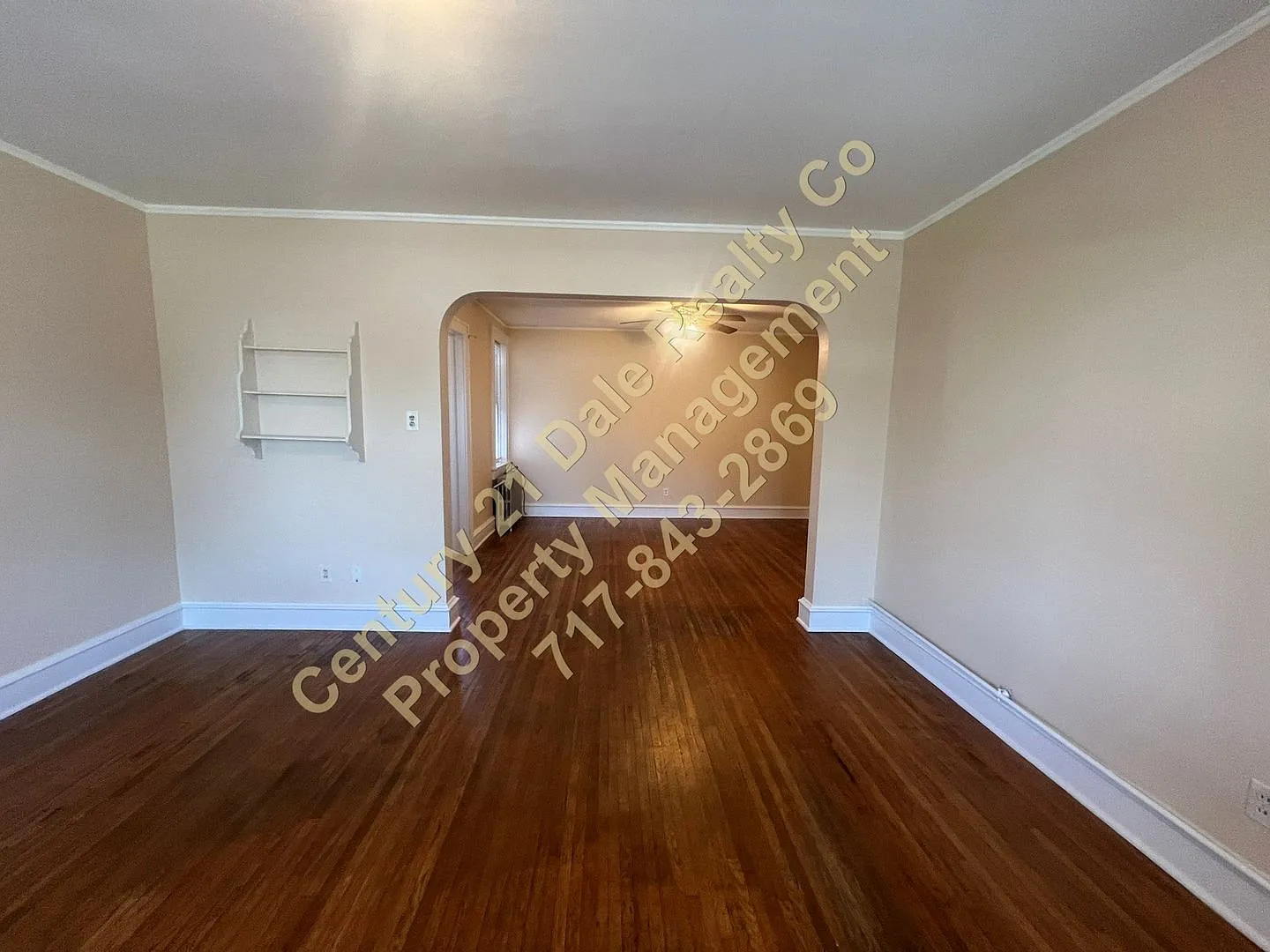 N Franklin St 423-425 — Photo 3