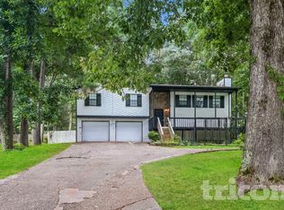 438 Russell Rd, Lawrenceville, GA 30043