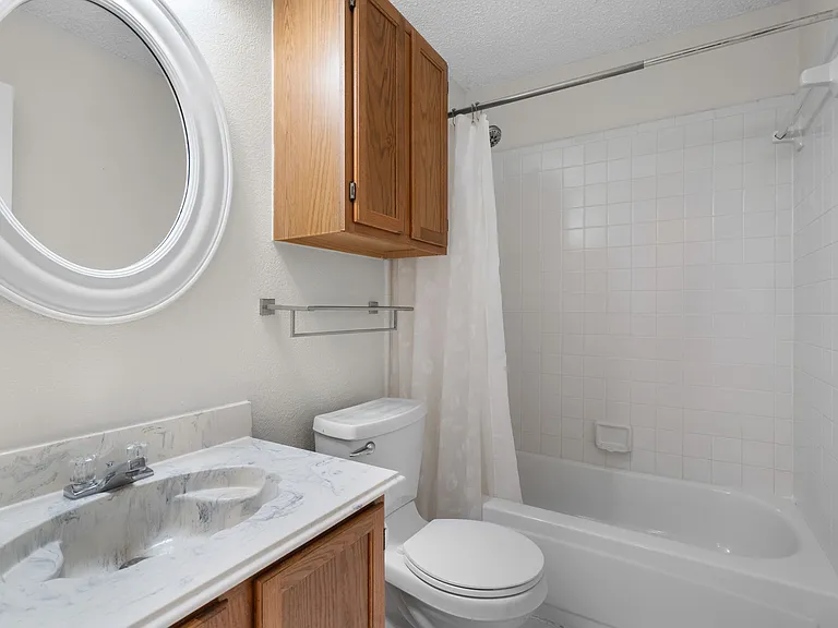 1425 Thistlewood Ln — Photo 25
