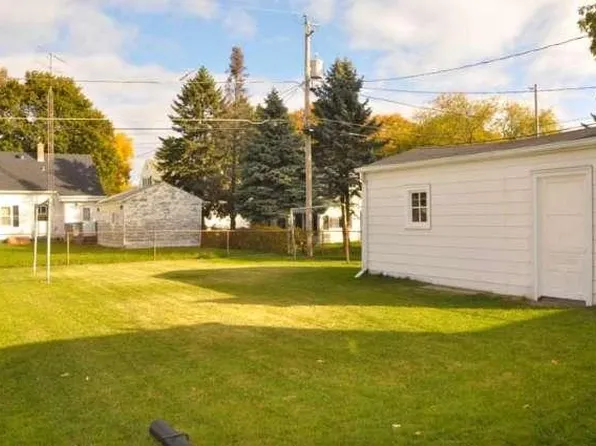 1426 Maryland Ave, Mount Pleasant, WI 53403