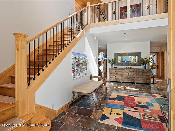 5th image of 2940 N Alder Wood Ln
