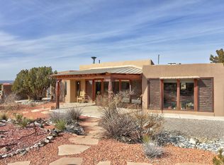 34 Ridge Rd, Placitas, NM 87043