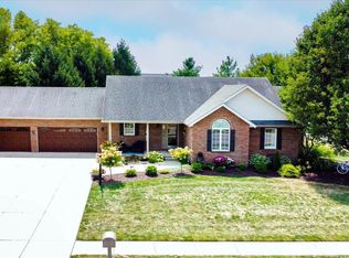 1201 Farmington Ln, Washington Court House, OH 43160