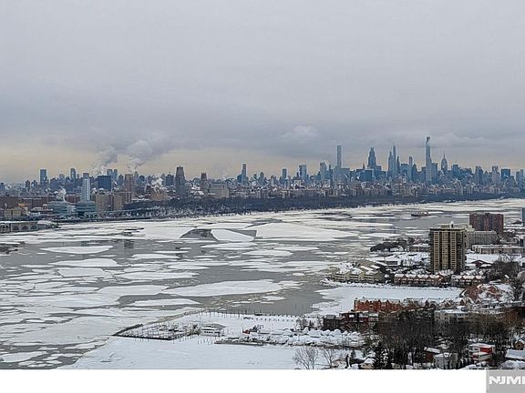 4th image of 200 Old Palisade Rd APT 16E