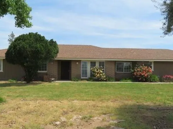 26681 Club Dr, Madera, CA 93638