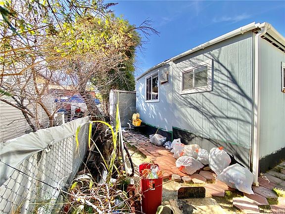 5th image of 23450 Newhall Ave #110