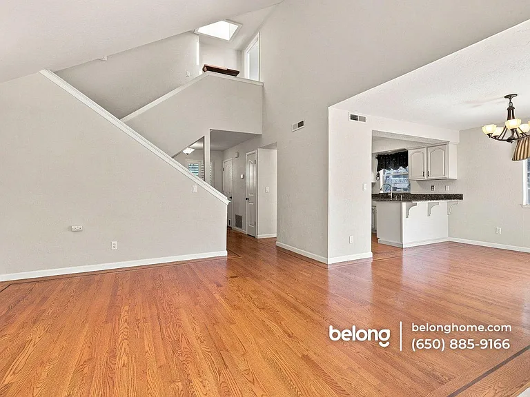 812 Isbel Ct — Photo 19