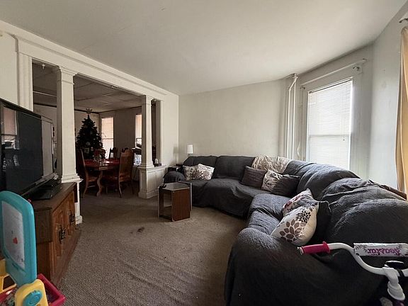 2nd image of 1503 Chatham STREET