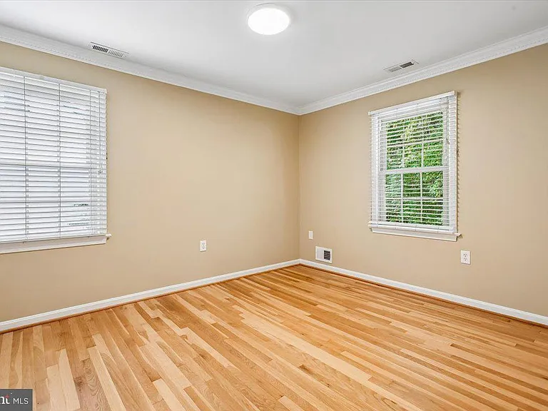 1710 Chesterford Way — Photo 38