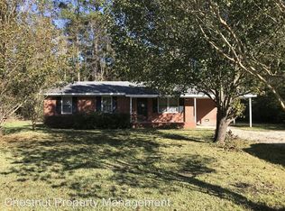 255 Basden Rd, Burgaw, NC 28425