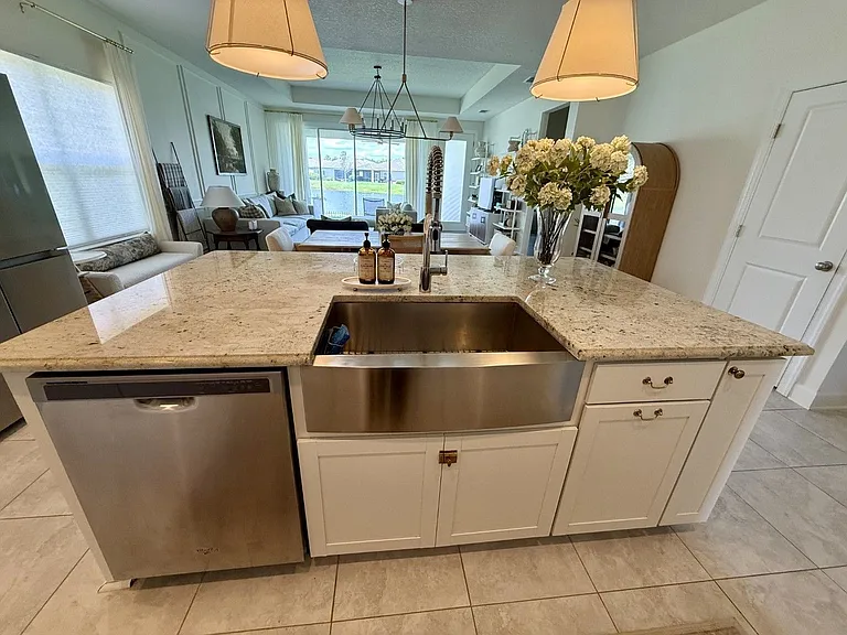 671 Charter Oaks Blvd — Photo 13